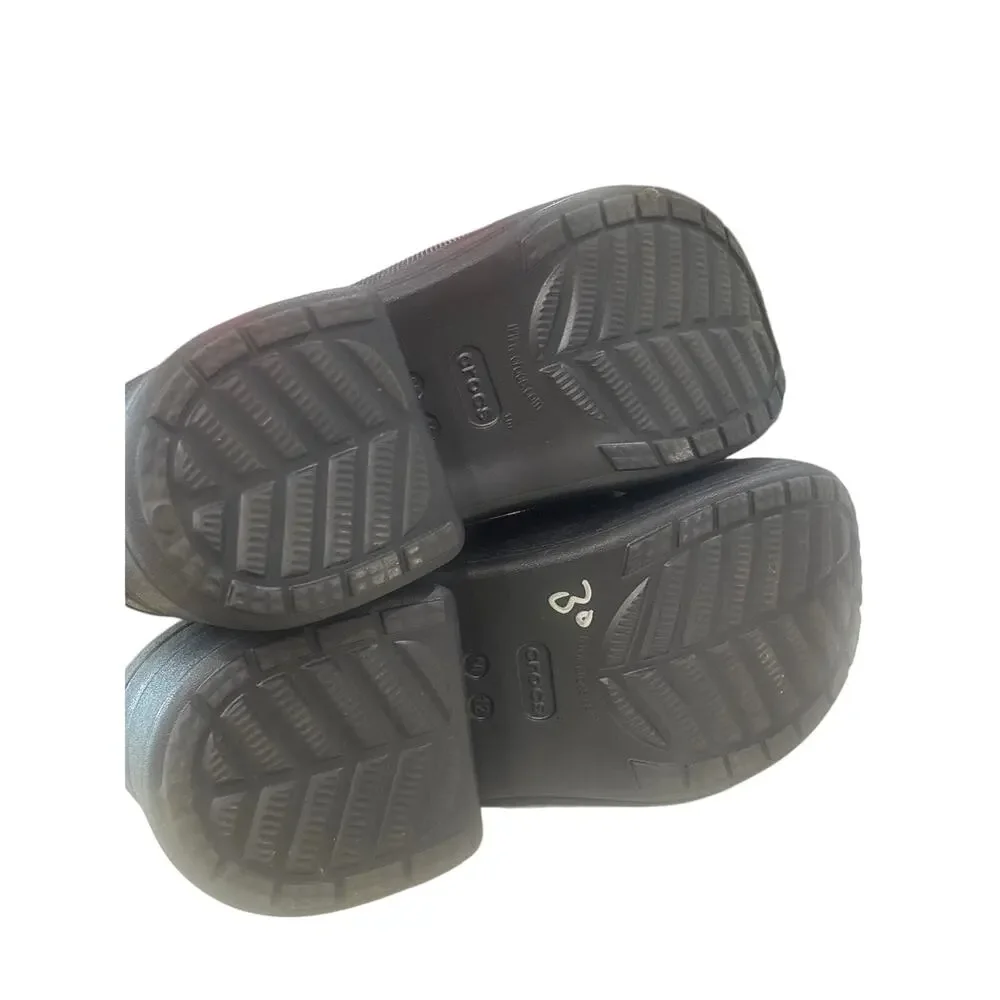 Women’s sz 12 Platform Crocs
